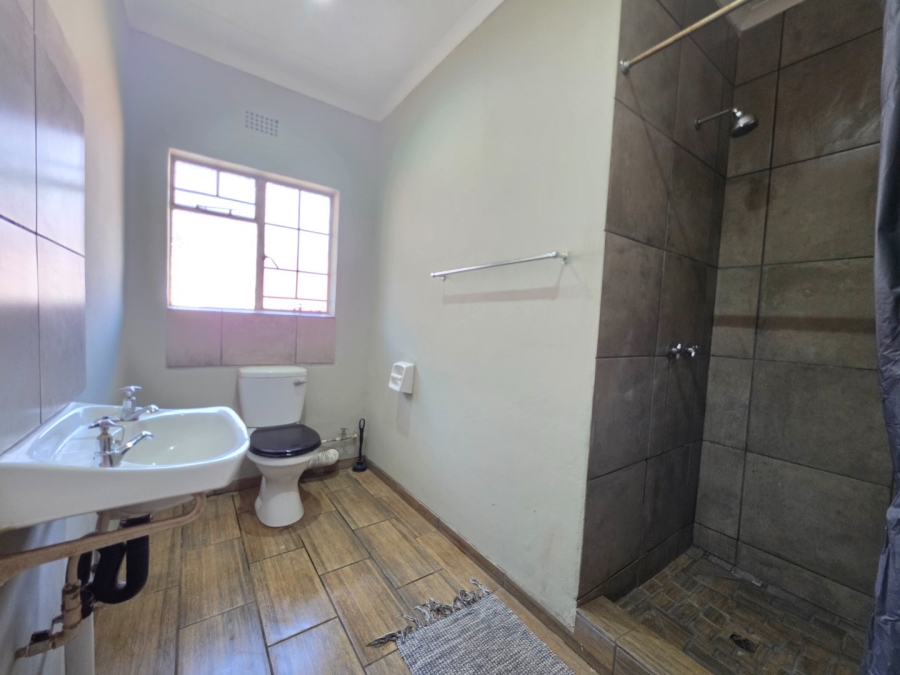 3 Bedroom Property for Sale in Roodia Free State